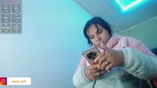 Charis 21 online show from October 24, 2:07 am