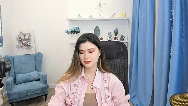 AnneTLi online show from January 8, 3:21 am