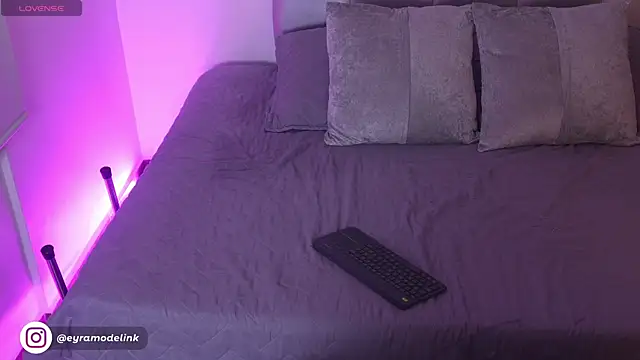  Eyra online show from October 13, 1:41 am