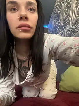 Queen of pain online show from March 4, 8:10 am