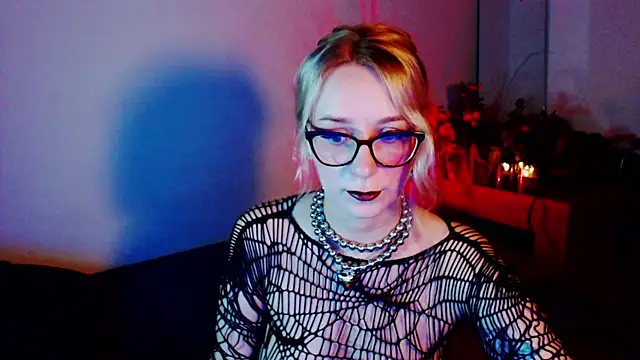 Snapshot of welliza chatting on September 19, 3:33 pm welliza online show from September 19, 3:33 pm