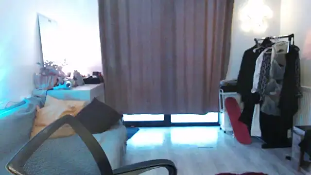 Snapshot of welliza chatting on October 22, 3:22 am welliza online show from October 22, 3:22 am