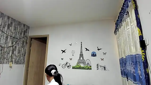 Snapshot of carlos_and_diana chatting on October 29, 5:04 pm carlos and diana online show from October 29, 5:04 pm