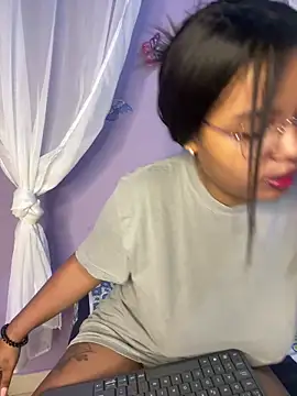 AnnePrince- online show from April 19, 9:09 am