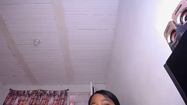 Snapshot of yselahot chatting on October 12, 3:25 pm yselahot online show from October 12, 3:25 pm