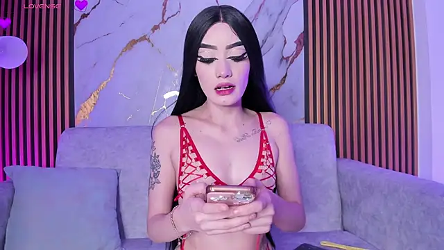 Snapshot of CamileHolmes chatting on September 9, 10:42 pm CamileHolmes online show from September 9, 10:42 pm