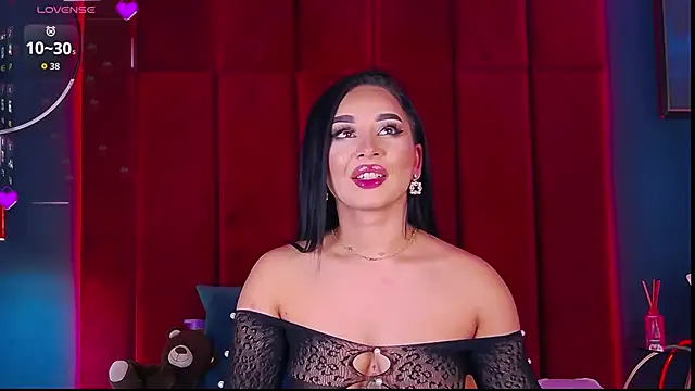 MadyLuxxx online show from November 5, 8:25 pm