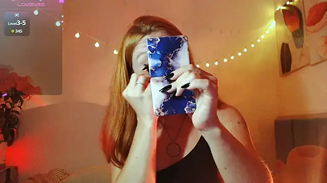 Cassie Wild online show from March 13, 12:39 pm