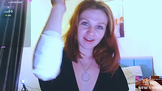 Cassie Wild online show from November 27, 2:09 pm