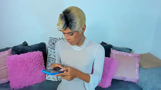 SKYLAROSSE online show from October 23, 3:01 am