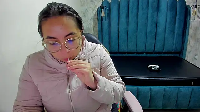 Snapshot of nalalye_cruzz_ chatting on September 13, 3:03 am nalalye cruzz online show from September 13, 3:03 am