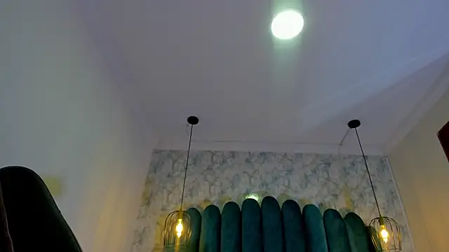 Snapshot of nalalye_cruzz_ chatting on September 20, 2:32 am nalalye cruzz online show from September 20, 2:32 am