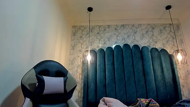 Snapshot of nalalye_cruzz_ chatting on September 25, 4:00 am nalalye cruzz online show from September 25, 4:00 am