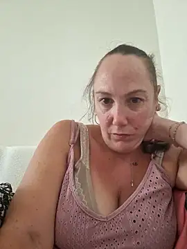 Snapshot of Wisie_Cutie chatting on September 8, 3:11 pm Wisie Cutie online show from September 8, 3:11 pm