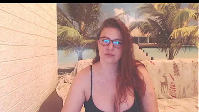 Queen  Natasha online show from November 5, 10:26 pm