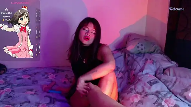 violetagrey  online show from November 12, 5:49 am