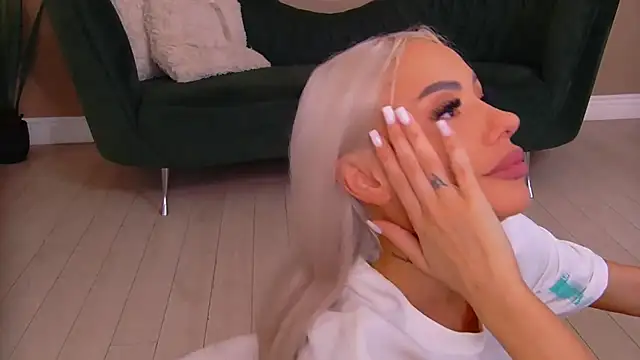 Bailey Rush online show from March 27, 6:41 pm