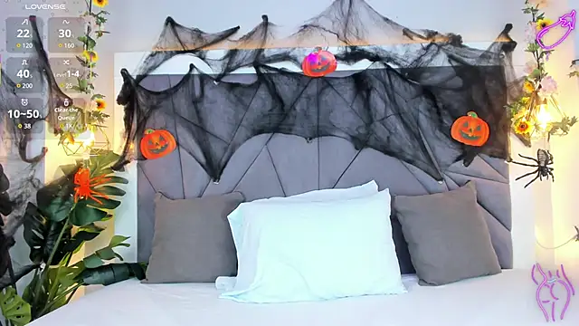 Snapshot of KiarhaTrixie chatting on October 28, 3:12 am KiarhaTrixie online show from October 28, 3:12 am