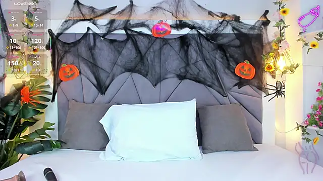 Snapshot of KiarhaTrixie chatting on October 24, 3:13 am KiarhaTrixie online show from October 24, 3:13 am