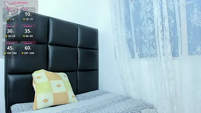 Snapshot of MatureHorny_70 chatting on October 16, 9:39 pm MatureHorny 70 online show from October 16, 9:39 pm