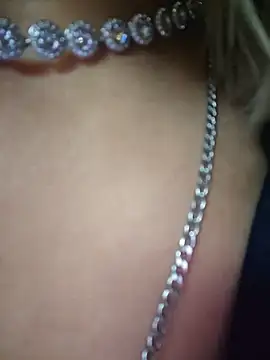 TiffanyMaze online show from June 5, 5:22 am