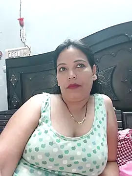 Poojabhabi101 online show from September 19, 6:23 am