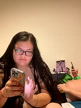 Snapshot of Deeplong24 chatting on October 19, 11:29 pm Deeplong24 online show from October 19, 11:29 pm