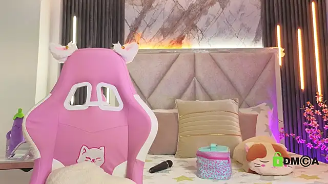 Happy tits online show from March 27, 2:40 pm