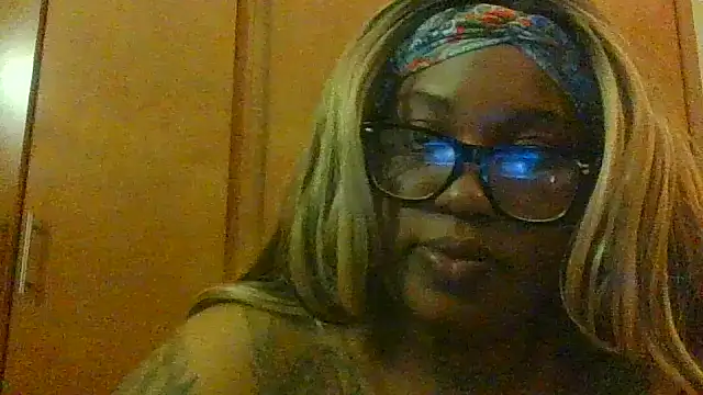 Snapshot of ShaBrimDaPornstar chatting on October 26, 11:00 pm ShaBrimDaPornstar online show from October 26, 11:00 pm