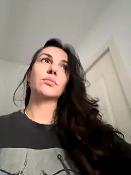 Snapshot of TaniaAmore chatting on October 27, 8:47 pm TaniaAmore online show from October 27, 8:47 pm