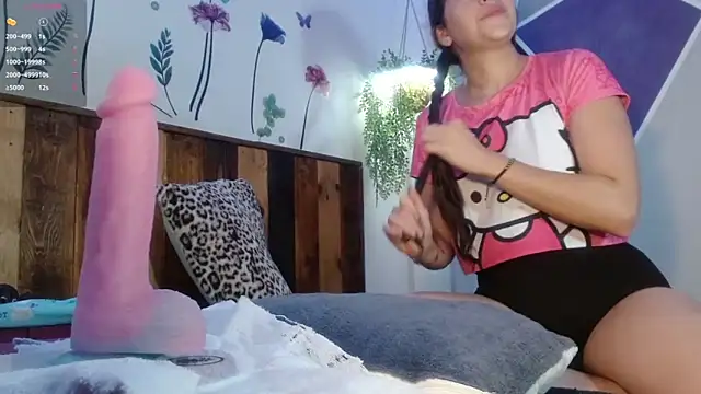 DaMikaela  online show from September 24, 7:02 pm