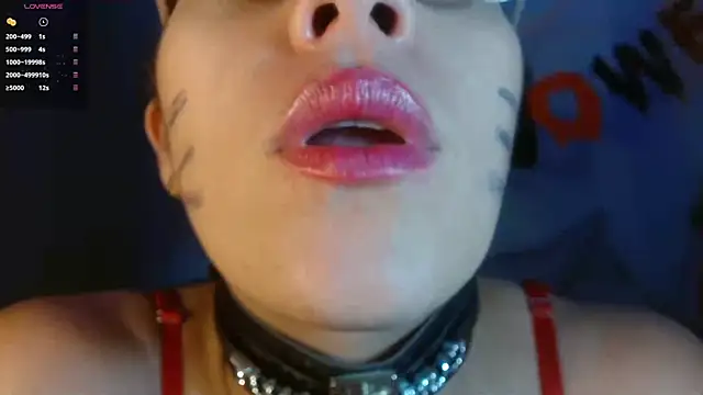 DaMikaela  online show from October 8, 7:07 pm