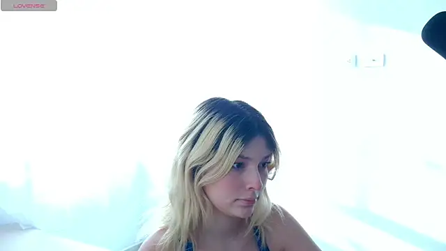 Snapshot of Ania_jones chatting on October 17, 9:29 pm Ania jones online show from October 17, 9:29 pm