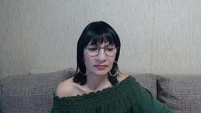 Erica95Bloom online show from October 30, 11:11 am