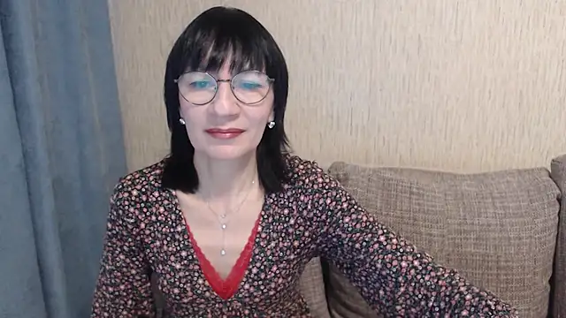 Erica95Bloom online show from November 3, 10:19 am