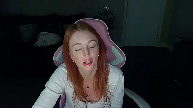 Red firesquirt online show from January 8, 10:03 pm