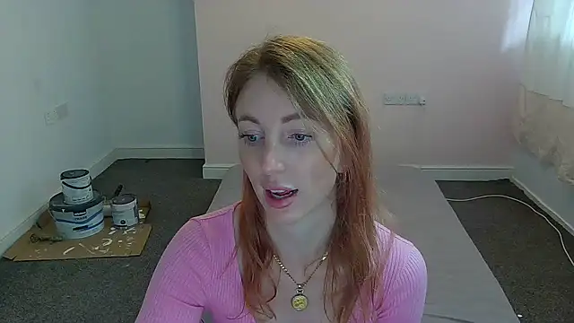 Red firesquirt online show from June 6, 1:28 pm