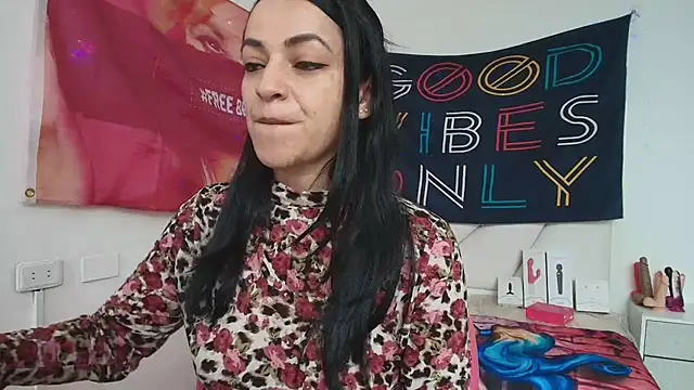 LovelyAzucena online show from March 31, 2:39 pm