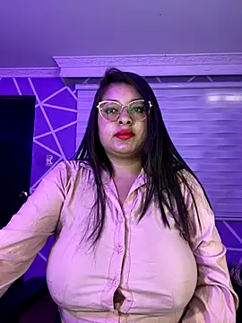 Snapshot of MiiaaJoness chatting on September 22, 3:21 pm MiiaaJoness online show from September 22, 3:21 pm