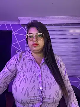 Snapshot of MiiaaJoness chatting on September 29, 3:06 pm MiiaaJoness online show from September 29, 3:06 pm