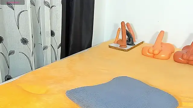 Yummy squirter online show from July 8, 4:09 pm