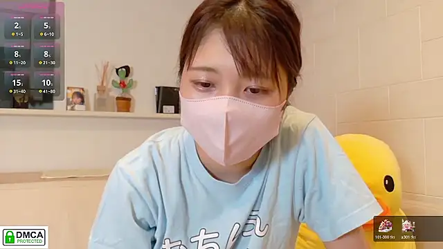 Snapshot of SUZU_ chatting on September 30, 1:28 pm SUZU  online show from September 30, 1:28 pm