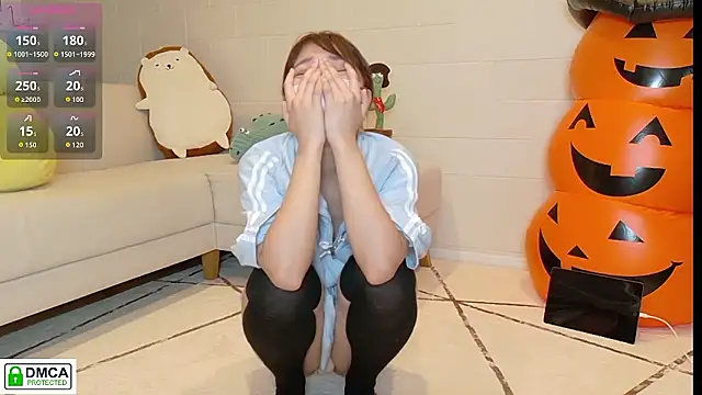 Snapshot of SUZU_ chatting on October 26, 1:17 pm SUZU  online show from October 26, 1:17 pm