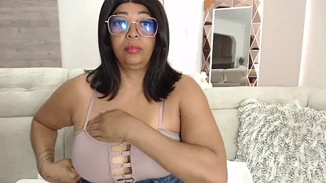 AmbarSofhia online show from October 22, 7:52 pm