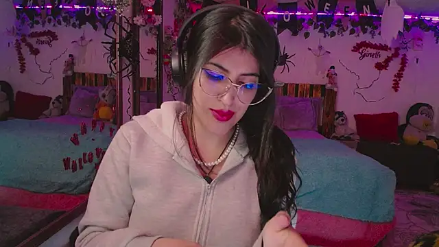 azahar  ziiz online show from October 7, 11:09 pm