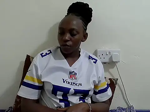 Snapshot of lizbela1 chatting on October 18, 12:46 am lizbela1 online show from October 18, 12:46 am