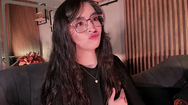 Eva Macalliter online show from April 23, 3:03 am