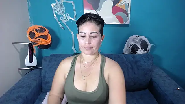 Snapshot of Sunny_rayz_ chatting on October 29, 12:09 pm Sunny rayz  online show from October 29, 12:09 pm