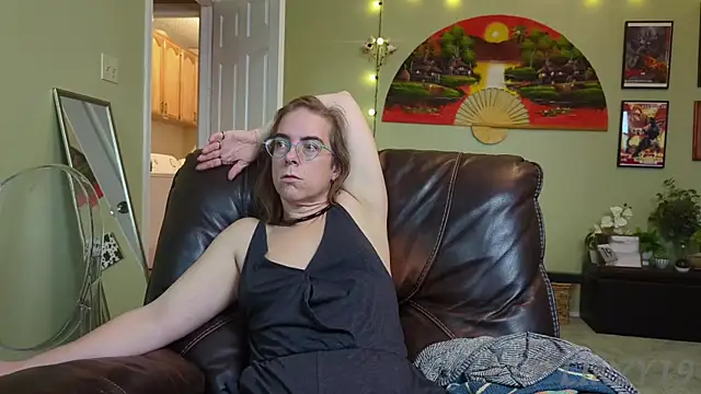 Linzy 19 online show from September 24, 2:16 pm