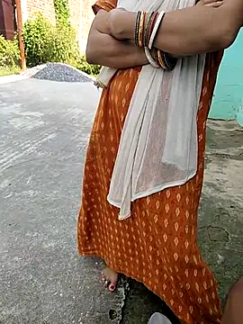 Snapshot of COUPLLE_VILLAGE chatting on October 9, 4:05 am COUPLLE VILLAGE online show from October 9, 4:05 am